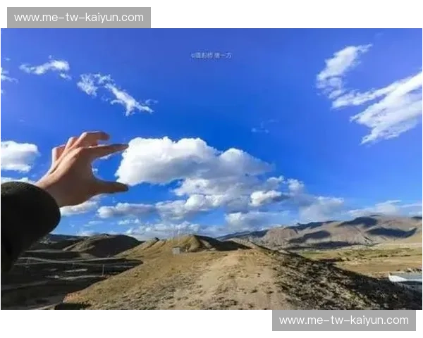 沸腾红油遇上紫禁斜阳：四川与北京，哪一种底色才是你向往的远方？